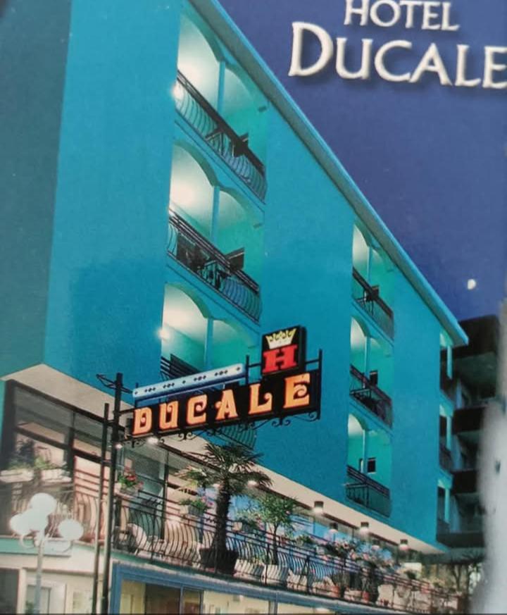 Hotel Ducale Bellaria-Igea Marina Buitenkant foto